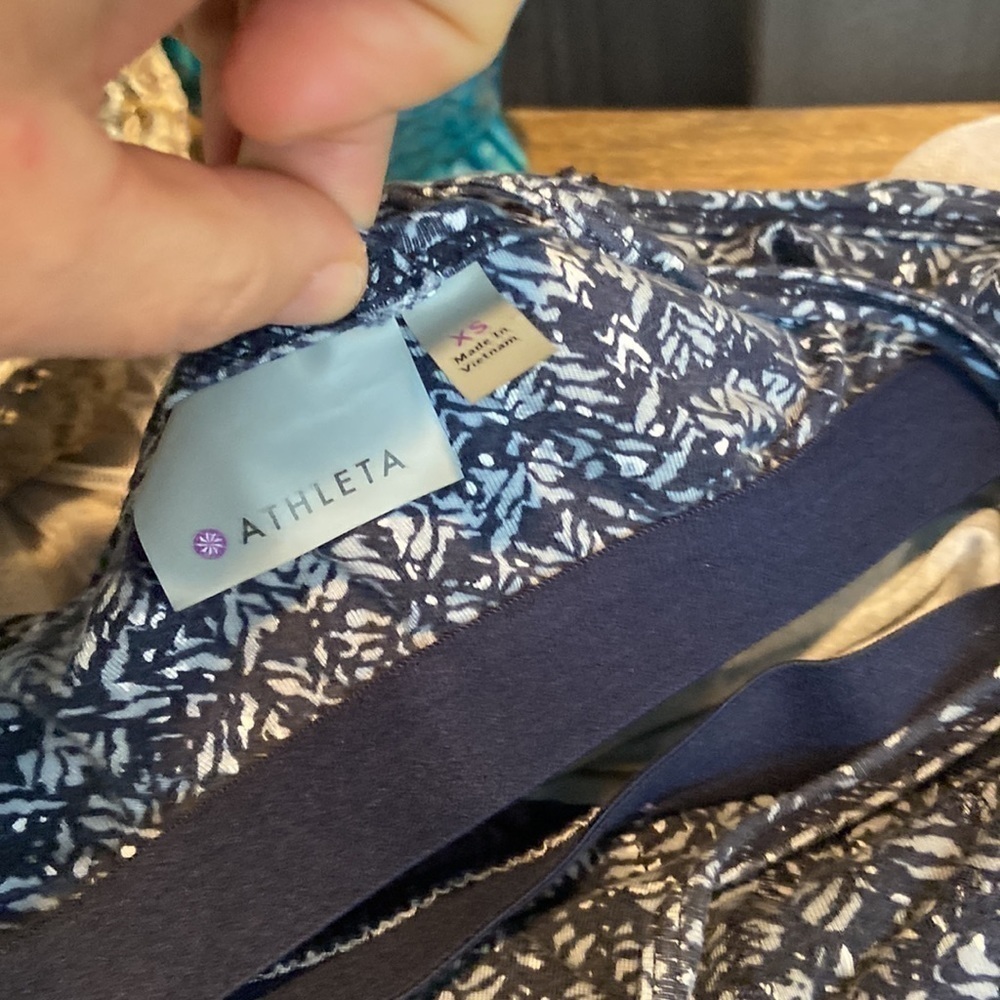 Athleta Sports Top  Bra 💕 - Picture 3 of 5